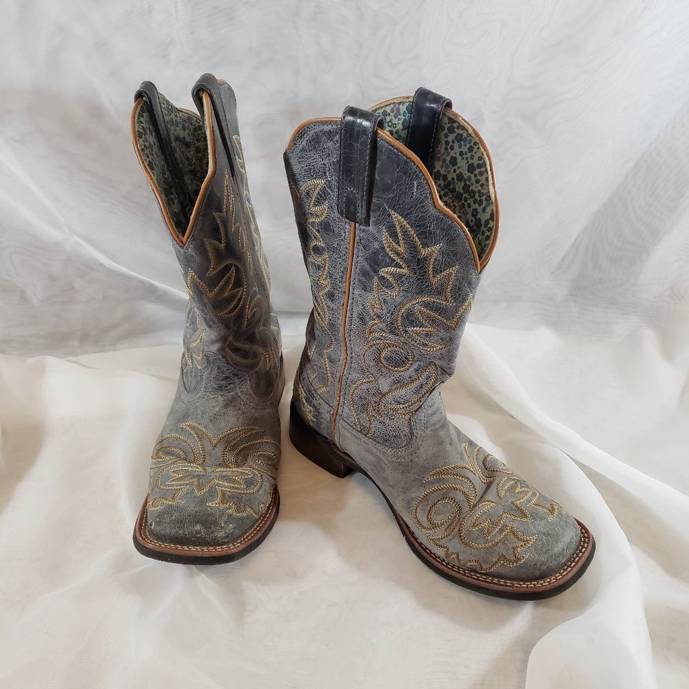 Laredo Woman's Size 8 Ella Navy Embroidered Square Toe Western Boots 5676